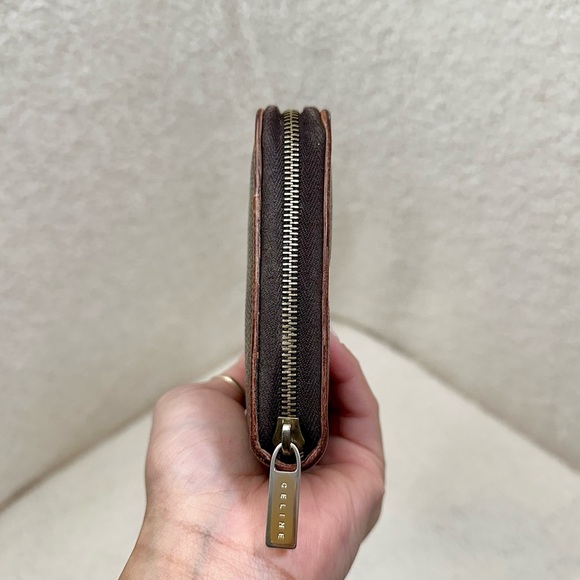 Celine Macadam Vintage Long Zippy Wallet - Picture 6 of 8